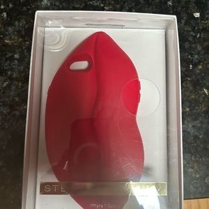 Stella McCartney silicone lips. NIB iPhone 7